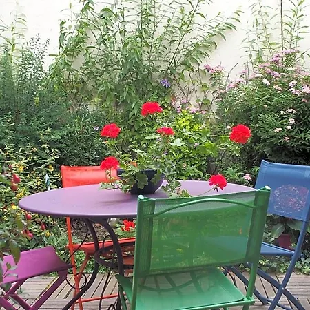 Le Patio Bed & Breakfast 4*